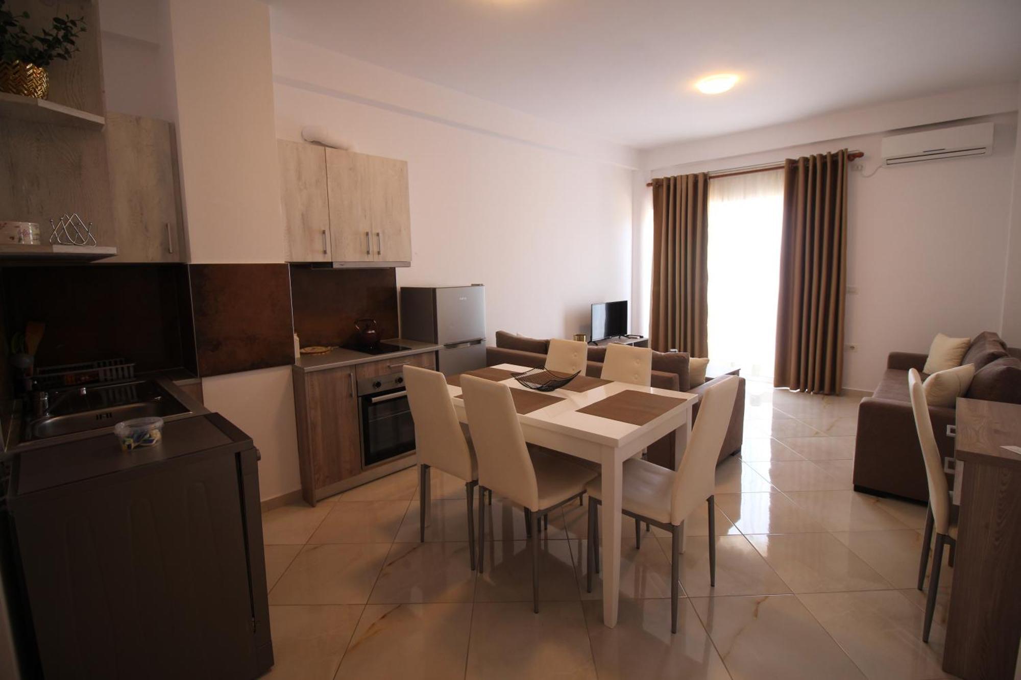 Saranda Apartaments Meta Bagian luar foto